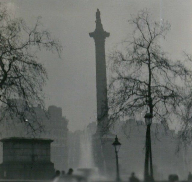 Nelson's Column barely visible through dense fog during the Great Smog of December 1952